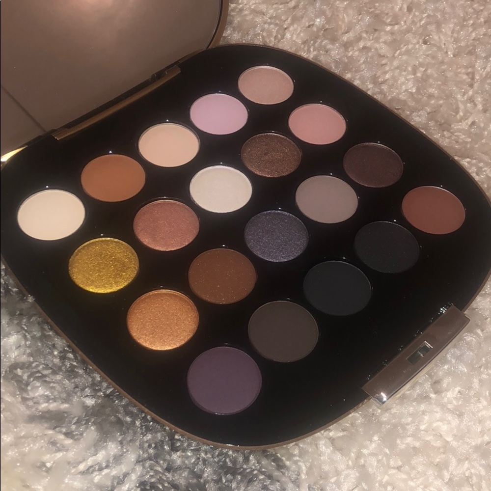Marc Jacobs Palette #240 “About Last Night”